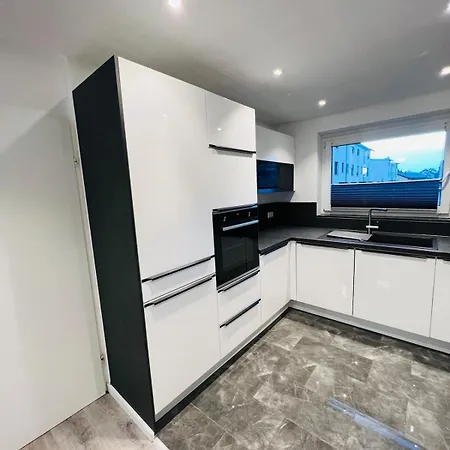 Schoene Ferien In 3 Apartman *